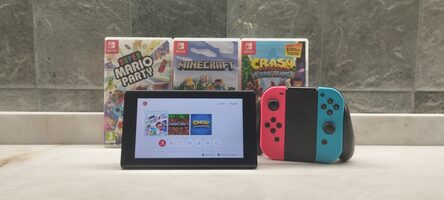 NINTENDO SWITCH + 3 JUEGOS for sale