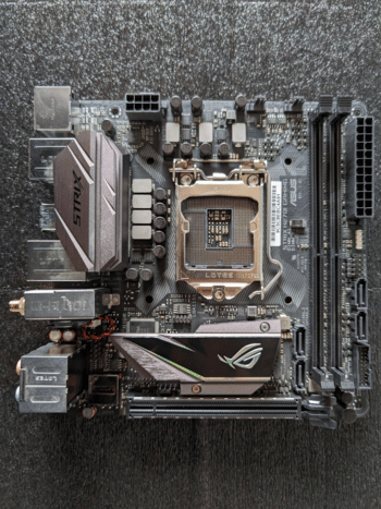 Asus ROG STRIX H270I GAMING Intel H270 Mini ITX DDR4 LGA1151 1 x PCI-E x16 Slots Motherboard