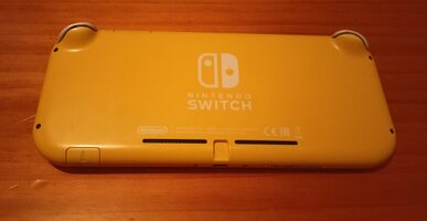 Nintendo Switch Lite + Funda for sale