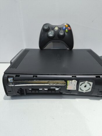 XBOX 360 ELITE 120GB MÁS MANDO for sale