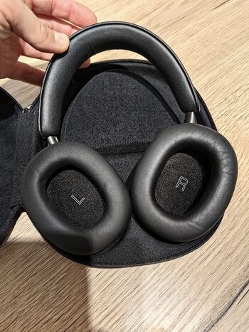 Get Bowers and Wilkins PX8