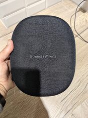 Bowers and Wilkins PX8