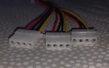 Buy 1x Cable Bifurcador Molex 4Pins 1x Macho a 3x Hembras - 2,20€