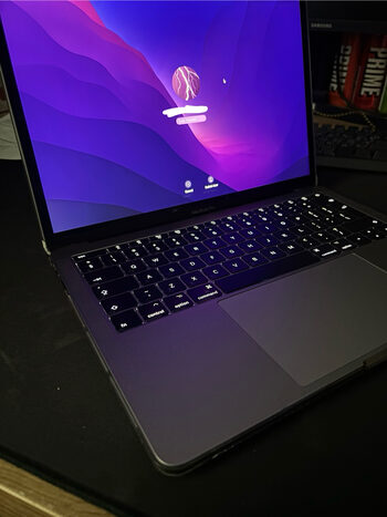 Apple MacBook pro 13 2017m. for sale