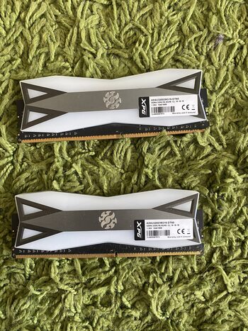 ADATA XPG SPECTRIX D60G 16 GB (2 x 8 GB) DDR4-3200 Silver / Black PC RAM