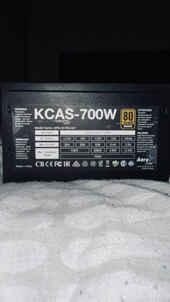 AeroCool KCAS 700W