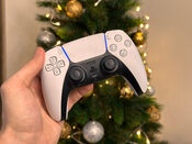 Get Playstation Dualsense White Controller / Pultelis