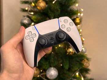 Get Playstation Dualsense White Controller / Pultelis