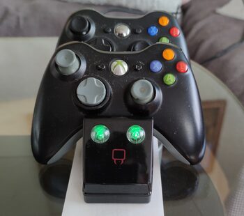 Pakrovimo stotelę VENOM + 3 akumuliatoriai XBOX 360 pultelaiams (džojstikams)