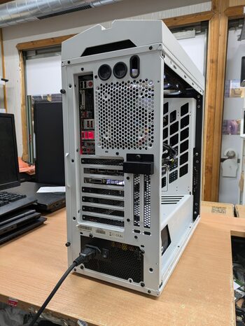 i7-7700/32GB/500+1TB/GTX 1080 8GB
