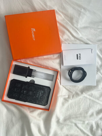  TELÉFONO FOSSIBOT F102 LINTERNA DE 495 LUMENS for sale
