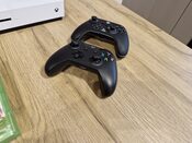 Xbox One S 1TB +2 pultai+žaidimai