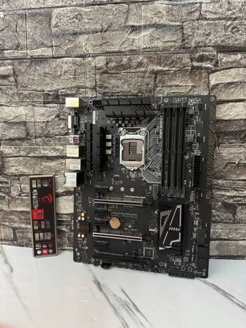 MSI Z170A GAMING PRO CARBON Intel Z170 ATX DDR4 LGA1151 3 x PCI-E x16 Slots Motherboard