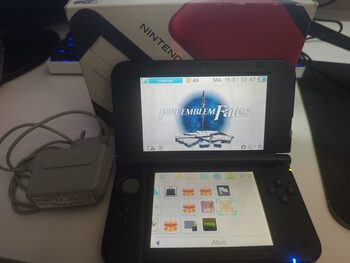 Nintendo 3DS XL, Black & Red