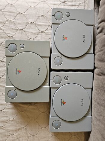 Playstation 1 konsolės