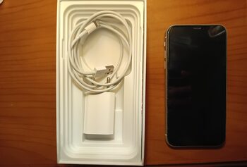 Apple iPhone XR 64GB White