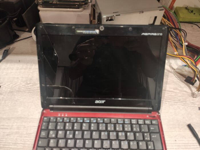 Acer Aspire one ZG8