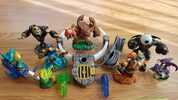 Buy skylanders rinkinys ( portalas + 3 originalus žaidimai + 8 figureliai )