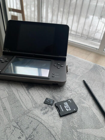 Nintendo DSi XL 