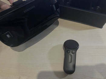 Buy Samsung Gear VR with Controller