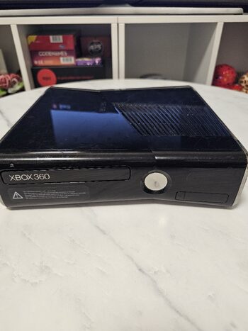 Xbox 360 Slim