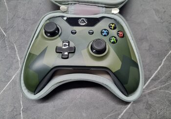 Belaidis Xbox One pultelis - Armed Forces edition