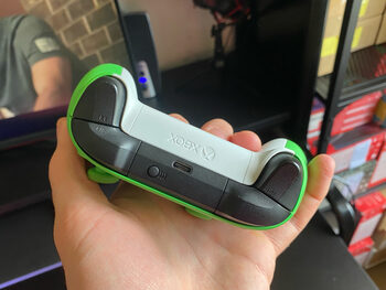 XBOX Series S/X Velocity Green Controller / Pultelis