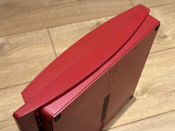 Redeem PlayStation 3 Slim, Scarlet Red reta konsolė