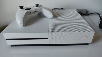 Buy Xbox One S + Mando + 2 Videojuegos