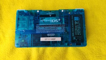 Buy Atrištas skaidrus japoniškas Nintendo DSi su defektu