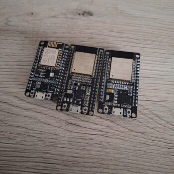Neveikiantys ESP-32 3vnt.
