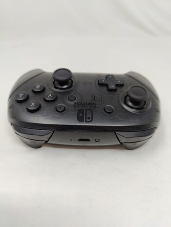 Nintendo Switch Pro Controller. Pultas pultelis bluetooth.