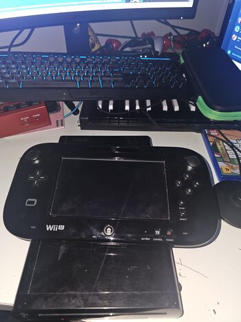Nintendo Wii U Premium, Black, 8GB Pirateada