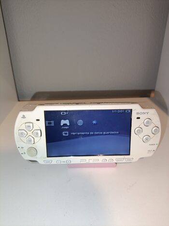 PSP 2000, White, 64MB