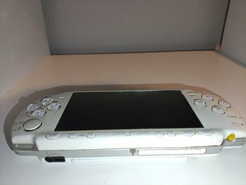 Get PSP 2000, White, 64MB