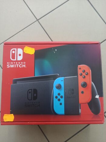 Nintendo Switch Blue & Red