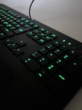 Razer Deathstalker / Šviečianti Gaming Klaviatūra