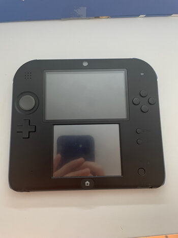 Nintendo 2DS con juegos.