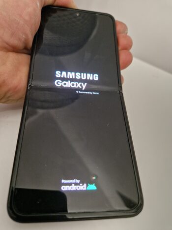 Get Samsung galaxy z flip3 5g