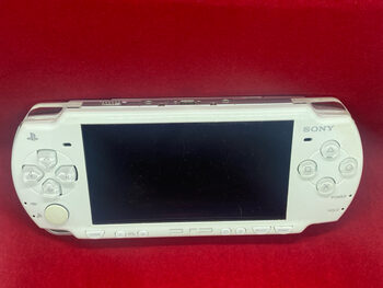 Parduodu Sony PSP 2000 (Atrišta, 32GB, su priedais)