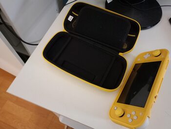 Nintendo switch Lite + Acessorios