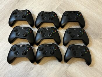 9x Juodi Xbox Wireless Controllers for Xbox One/PC