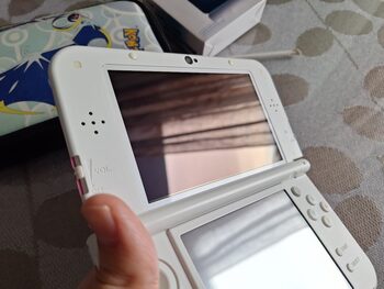 New Nintendo 3DS XL + Extras