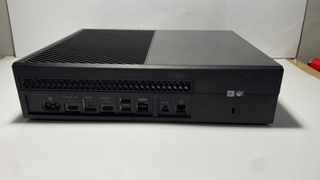 Xbox One 500gb koncolė