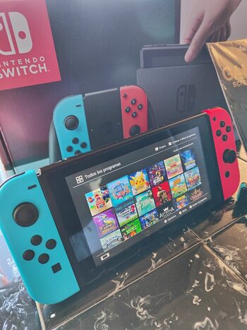 Nintendo switch v1 2017 + sd 512 GB con juegos 