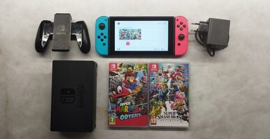 NINTENDO SWITCH + 2 JUEGOS