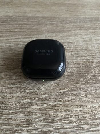 Samsung Galaxy Buds live ausinunės