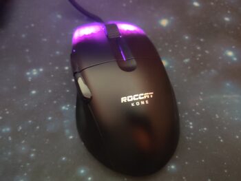 Roccat Kone Pro ergonominė žaidimų pelė 