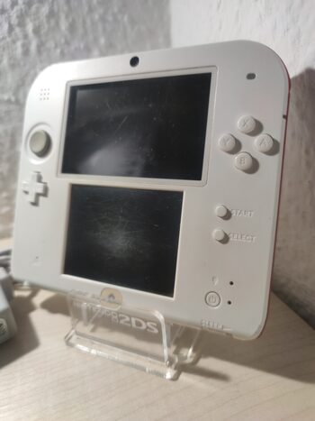 Redeem Nintendo 2DS Blanca + Juegos