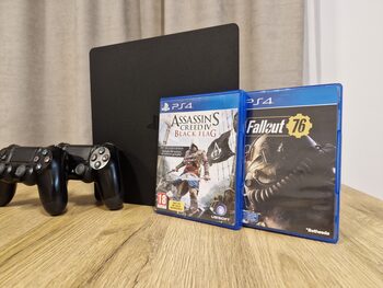 Buy Ps4 slim +2pultai +2 žaidimai 